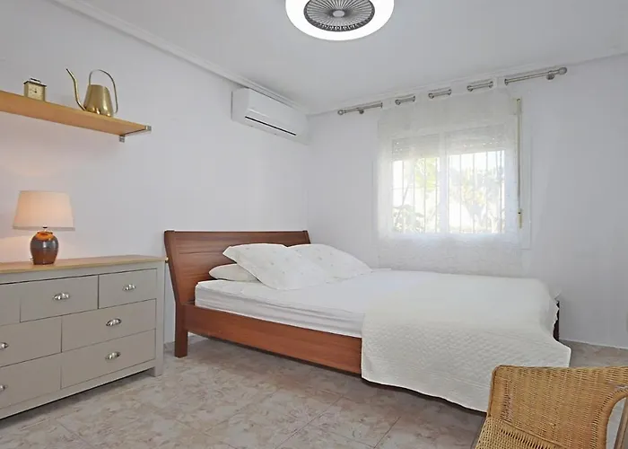 Ref 8894 Chalet Chaparral *